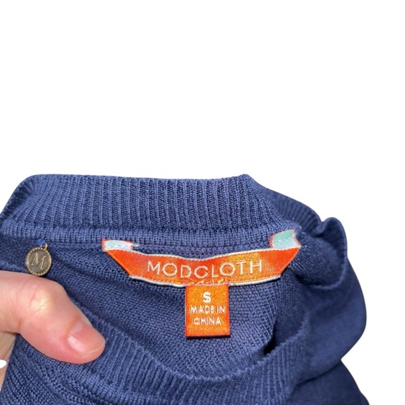 ModCloth Women's S Small Chatty Crabby Crab Knit Sweater Nautical Fitted Blue - Picture 10 of 10